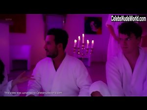 Carola Steingruber in EuroClub (2016) 15