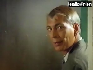 Bo Zena Lingerie , boobs in Click: Secrets Revealed (1997) 4