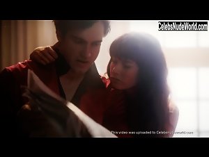 Shara Connolly in American Playboy: The Hugh Hefner Story (series) (2017) 15