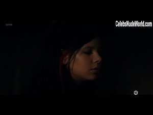 Selma El Mouissi in Simon Werner a disparu... (2010) 1