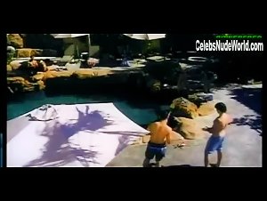 Gigi Ferari in 7 Lives Xposed (series) (2001) 3