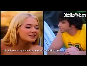 Gigi Ferari Shower , boobs in 7 Lives Xposed (series) (2001) 15