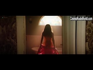 Sabrina Kern in St. Agatha (2018)