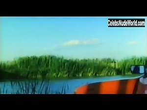 Rosana Pastor in Un negro con un saxo (1989) 5