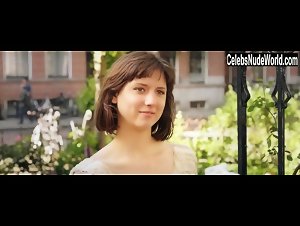 Romy Lauwers boobs , Explicit in Het leven is vurrukkulluk (2018) 5