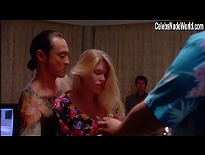 Renee Griffin in Showdown in Little Tokyo (1991) 9