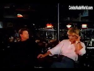 Renata Lee in Arizona Heat (1988) 18