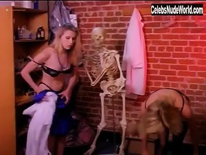 Elizabeth Kaitan in Vice Academy 3 (1991) 8