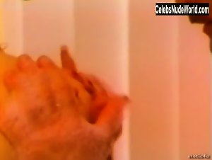 Julia Parton Bathtub , boobs in Modern Love (1992) 7