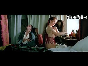 Marine Delterme in Vatel (2000) 15