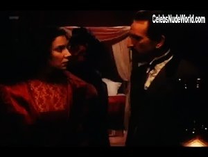 Pemi Zouni nude , boobs scene  in Apousies (1987) 12