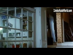 Nina Ivanisin in Neka ostane medju nama (2010) 2