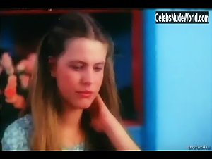 Fanny Bastien in Tendres cousines (1980) 13