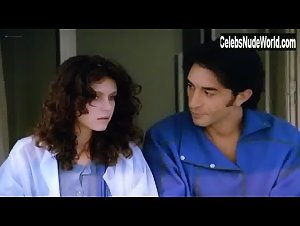 Fanny Bastien in Urgence (1985) 1