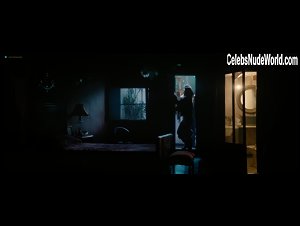 Nesrin Cavadzade in El desentierro (2018) 1