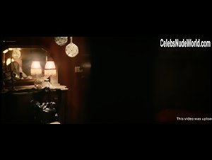Nesrin Cavadzade in El desentierro (2018) 14