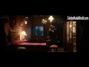 Nesrin Cavadzade in El desentierro (2018) 8