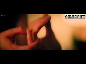 Nadja Bobyleva in Camera Obscura (2017) 2