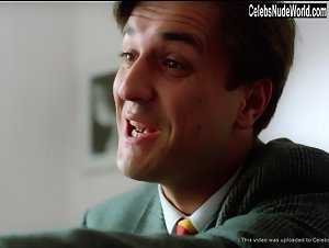 Myriem Roussel in 'Je vous salue, Marie' (1985) 9
