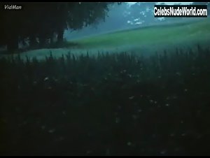 Myriem Roussel Nipple , boobs in 'Je vous salue, Marie' (1985) 9