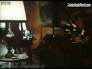 Myriem Roussel Bathtub , Explicit in 'Je vous salue, Marie' (1985) 6