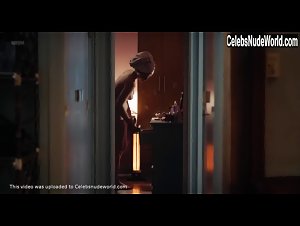 Mora Arenillas in Invisible (2017) 8