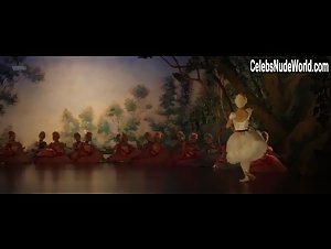 Michalina Olszanska in Matilda (2017) 5
