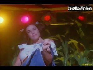 Mia Zottoli in Rolling Kansas (2003) 5