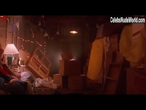 Linnea Quigley in Pumpkinhead II: Blood Wings (1993) 1