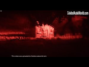 Linnea Quigley in Pumpkinhead II: Blood Wings (1993) 7