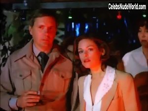 Pamela Jean Bryant in Private Lessons (1981) 2
