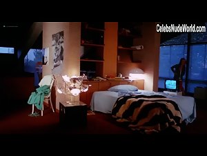 Agostina Belli boobs , Kissing In Giornata nera per l'ariete (1971) 6