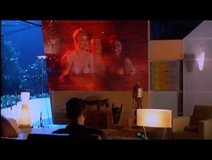 Juliet Reagh in Futuresport (1998) 19