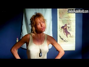 Linnea Quigley in Creepozoids (1987) 8