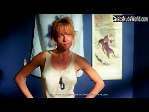 Linnea Quigley in Creepozoids (1987) 9