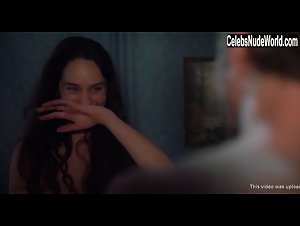 Alexia Giordano in Curiosa (2019) 16