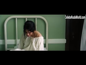 Margaret Qualley in Novitiate (2017) 10