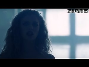 Lucy Aarden Butt , Couple in Death Race 4: Beyond Anarchy (2018) 13