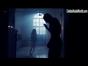 Lucy Aarden Butt , Couple in Death Race 4: Beyond Anarchy (2018) 14