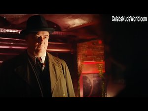 Hannah Herzsprung in Babylon Berlin (series) (2017) 18