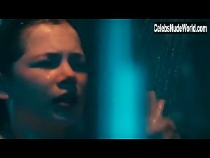 Michelle Williams Explicit , Blonde in Blue Valentine (2010) 5