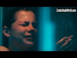 Michelle Williams Explicit , Blonde in Blue Valentine (2010) 7
