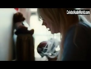 Michelle Williams Hot , Blonde in Blue Valentine (2010) 5