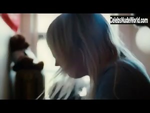 Michelle Williams Hot , Blonde in Blue Valentine (2010) 6