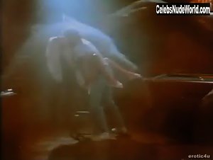 Kristine Rose Kissing , Blonde in Passion's Flower (1990) 18