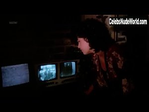 Kimberley Stahl in Nightmare Weekend (1986) 5