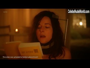 Laure Calamy in Dix pour cent (series) (2015) 15
