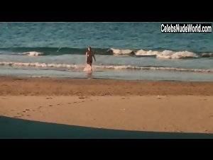 Laurence Cortadellas in Sans toit ni loi (1985) 3