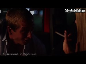 Kate Miner Nipple , Blonde in Shameless (series) (2011) 20
