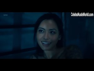 Kate Siegel in Haunting of Hill House (series) (2018) 19